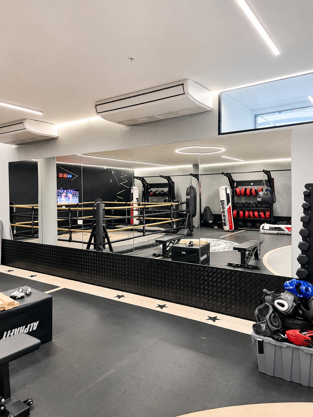 Gym mirror installation - fight gym, Leichhardt Shopping Centre - finished
